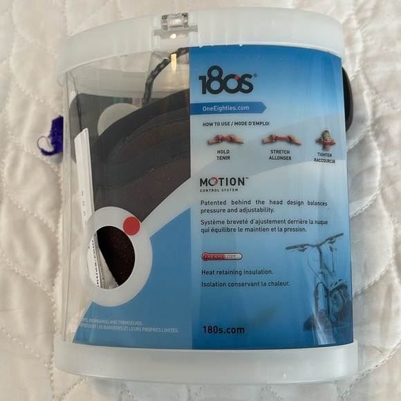 180s behind the head ear warmer. New in the box never opened, unisex - Picture 2 of 3